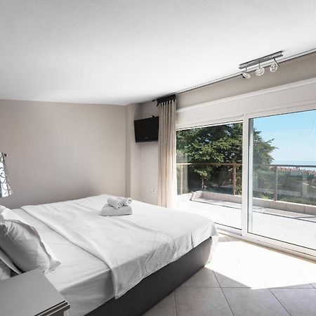 Breathtaking Villa, Nilie Hospitality Mgmt Possidi Luaran gambar